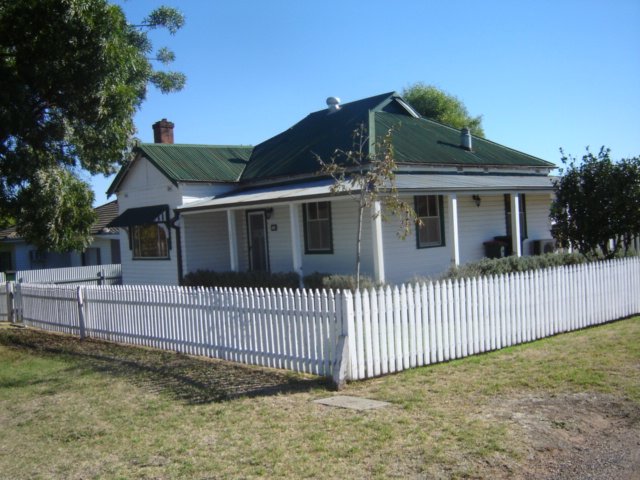 122 Russell Street TUMUT 1