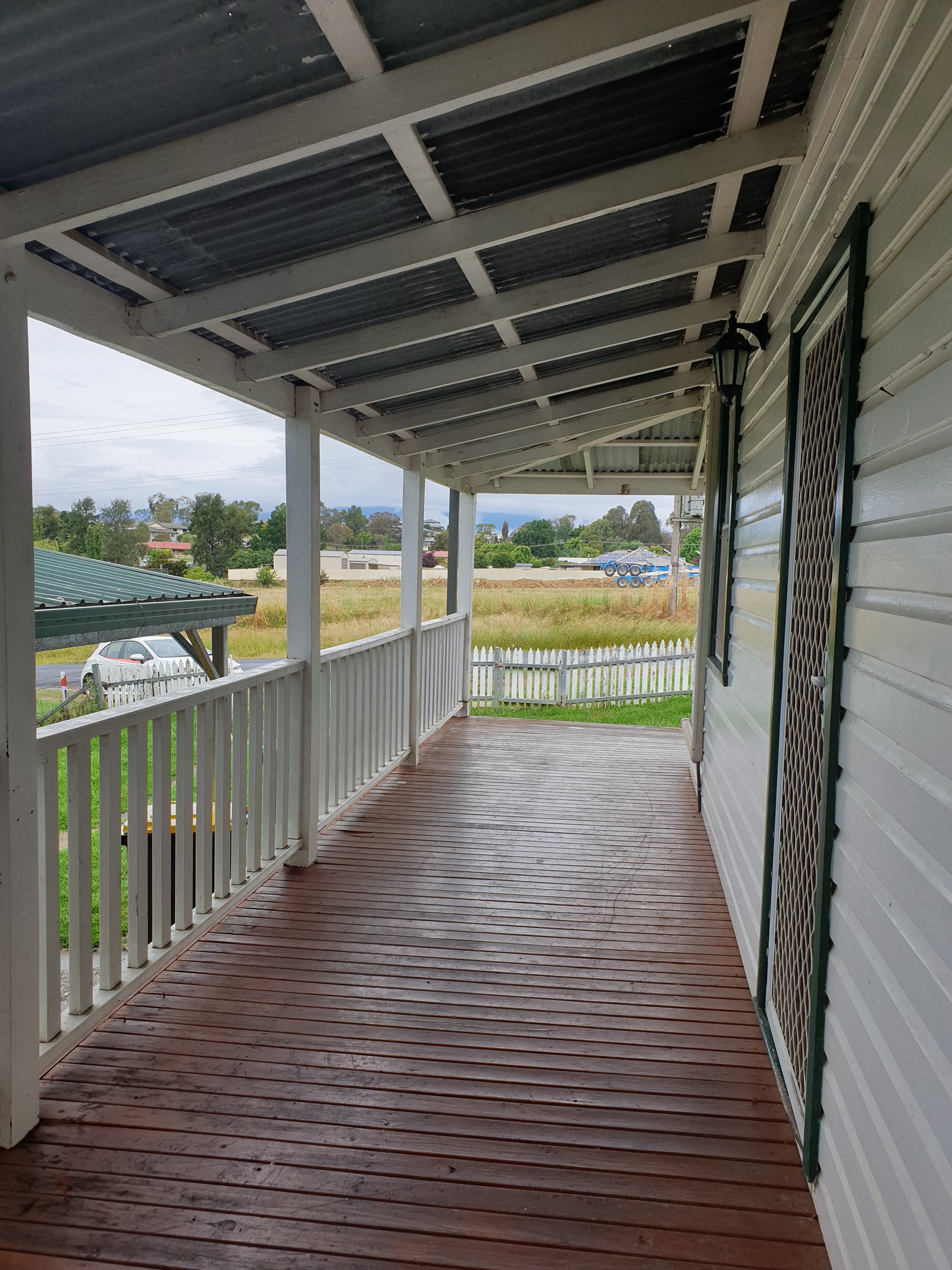 122 Russell Street TUMUT 14
