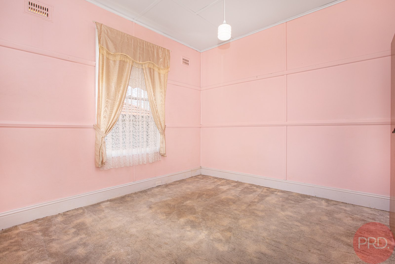 122 South Street RUTHERFORD 8