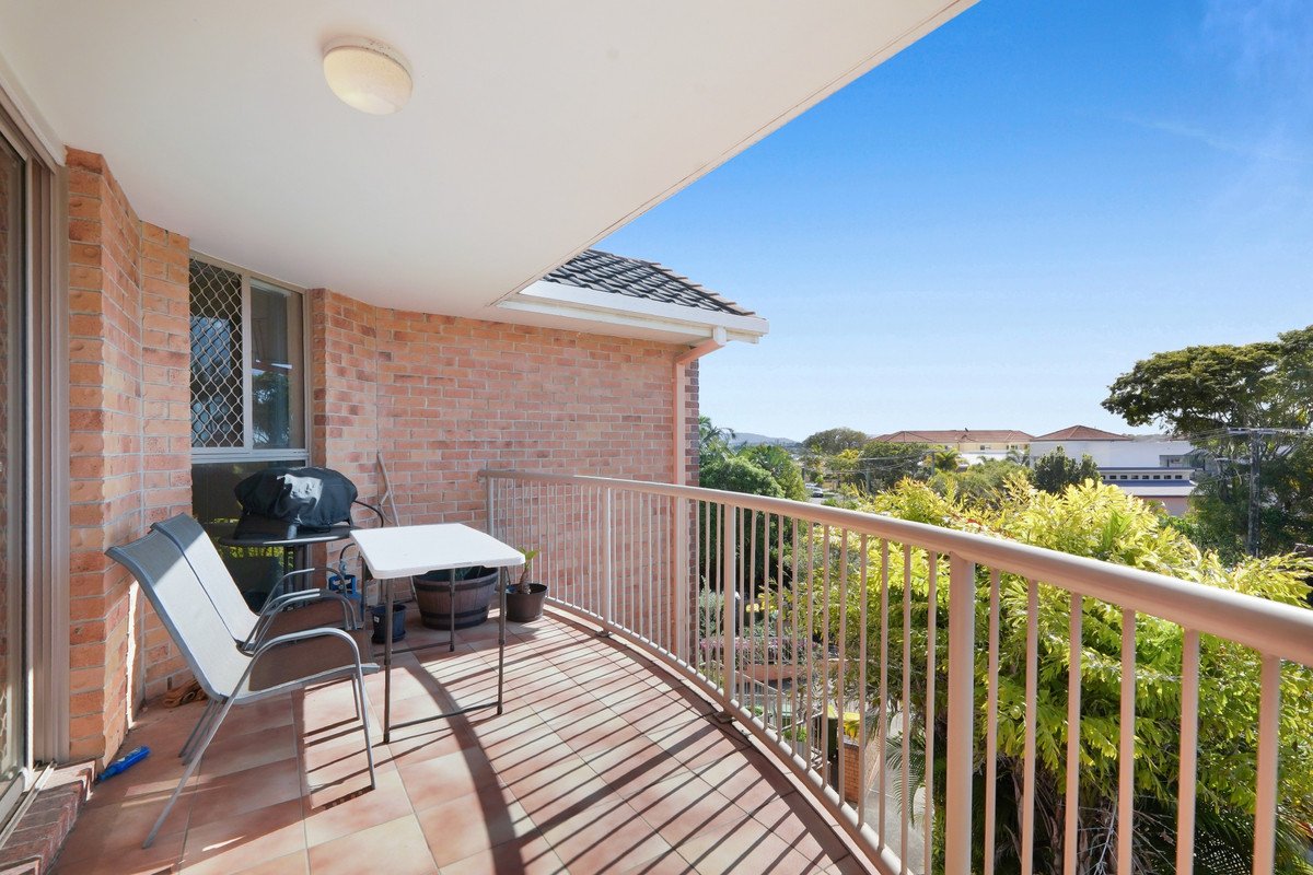 12/2 Stephens Street Burleigh Heads 11