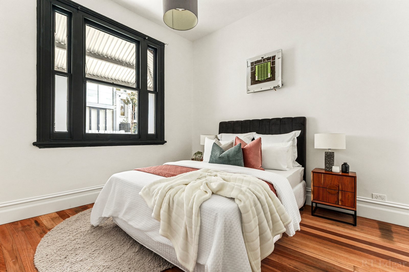 Real Estate and Property in 122 Surrey Road North, South Yarra, VIC