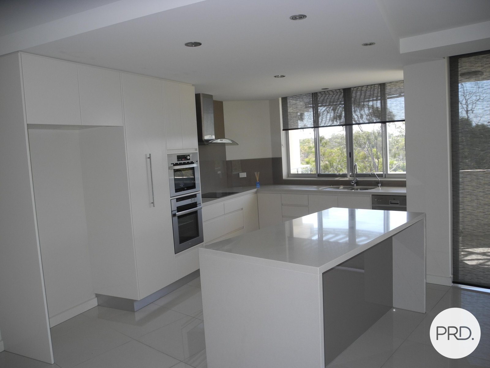 12/2 THE Promenade BOYNE ISLAND 8