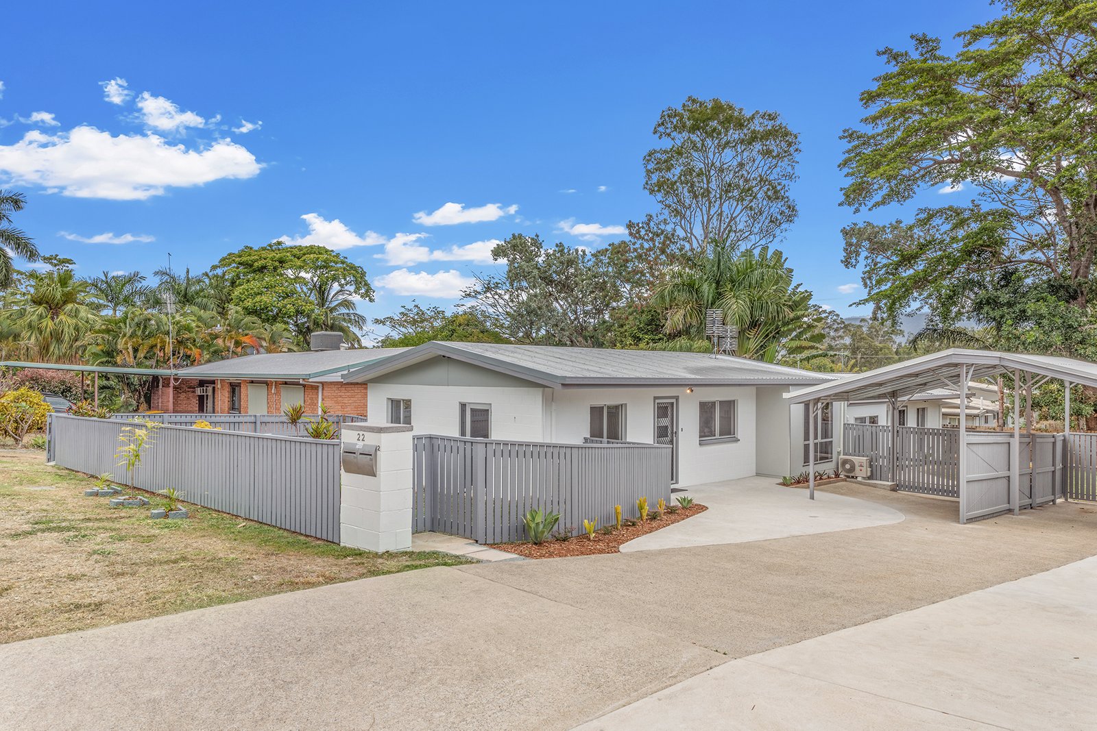 1/22 Wambiri Street CANNONVALE 1