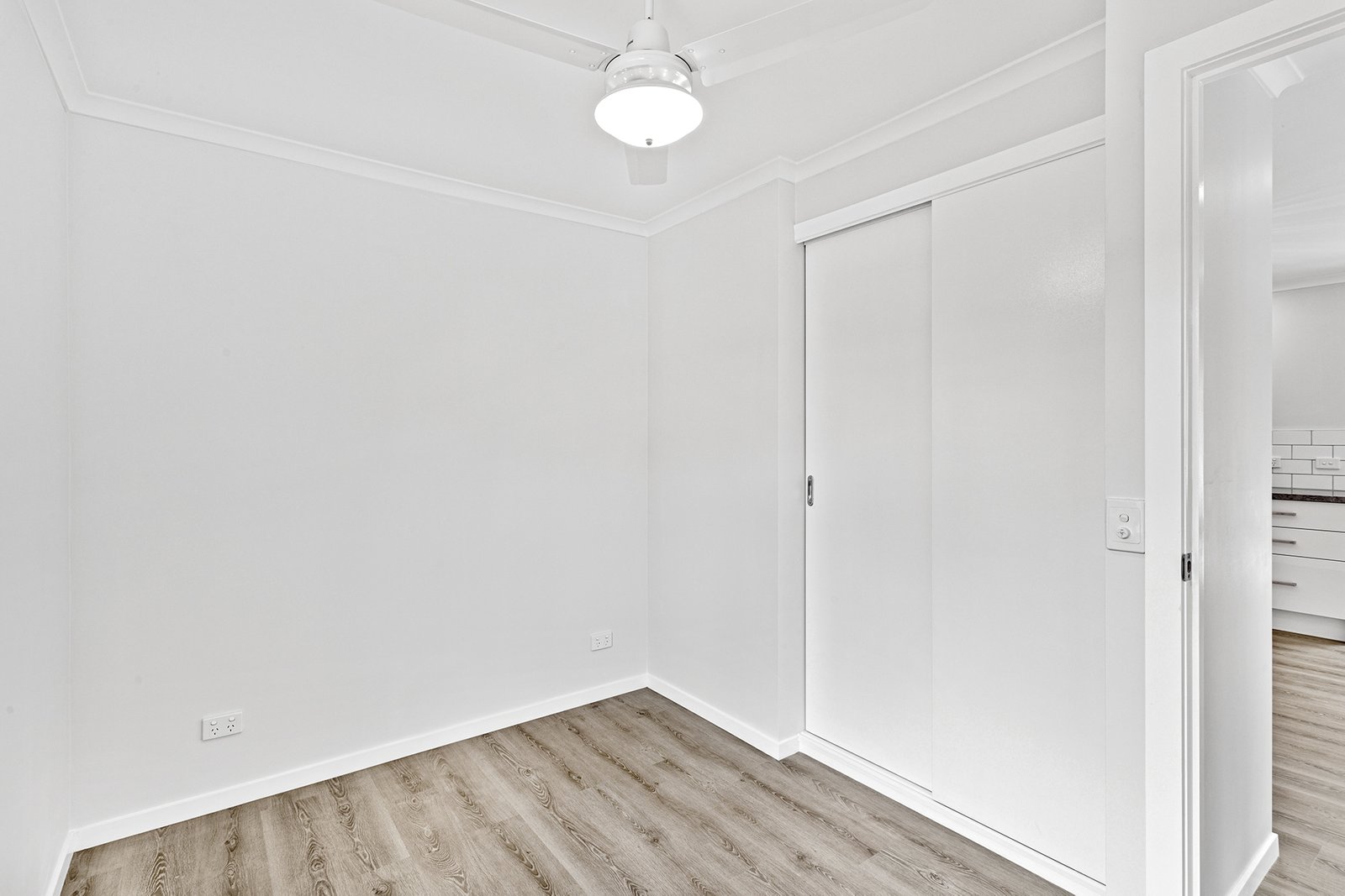 1/22 Wambiri Street CANNONVALE 9