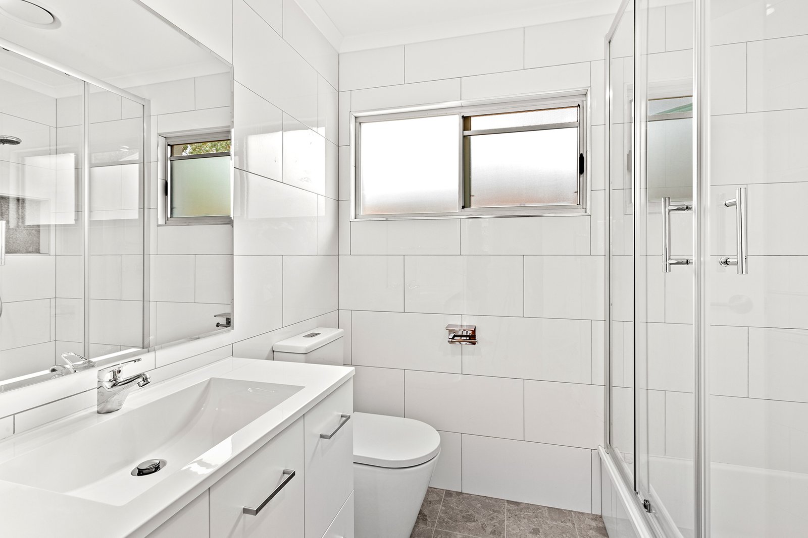 1/22 Wambiri Street CANNONVALE 10