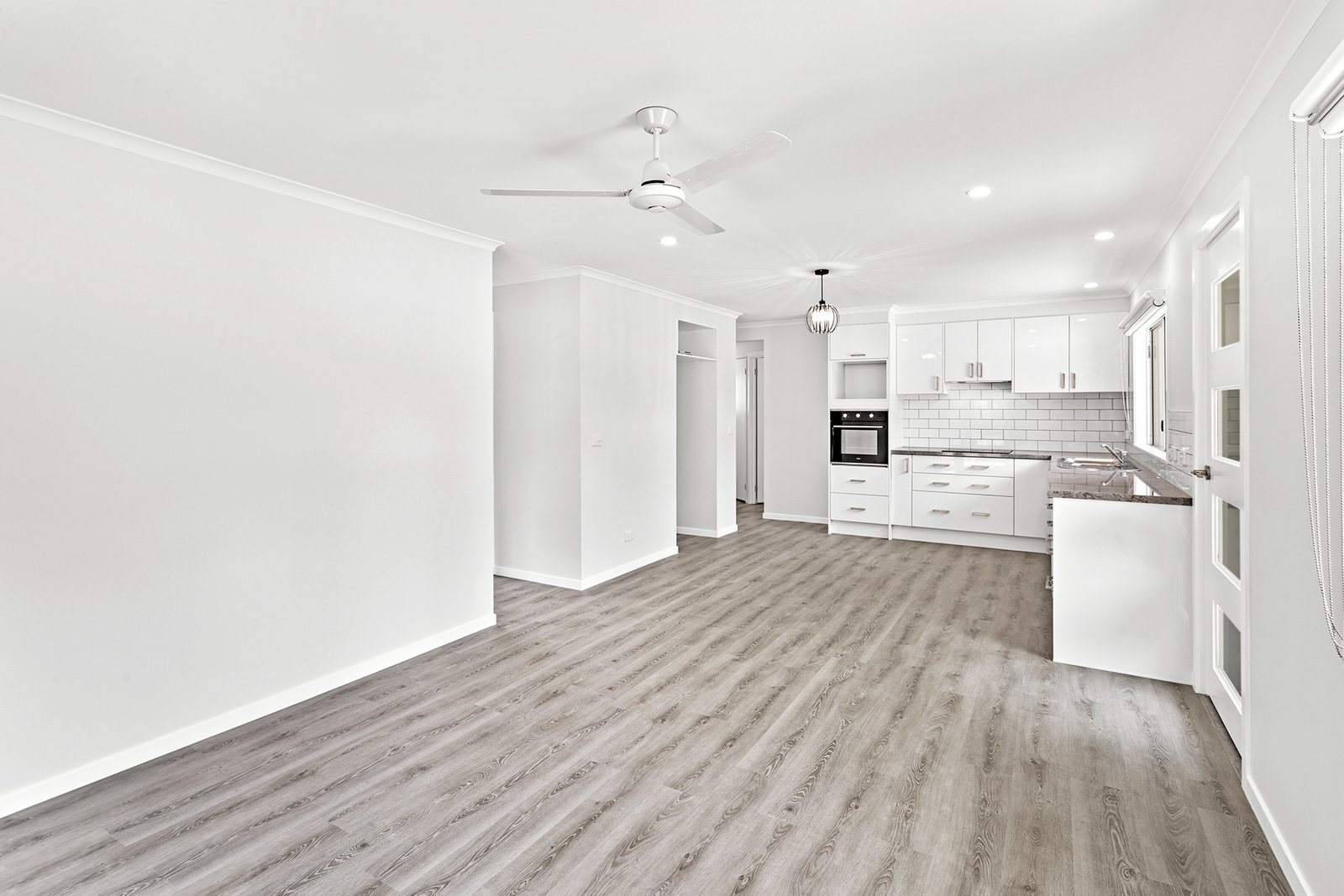 1/22 Wambiri Street CANNONVALE 15