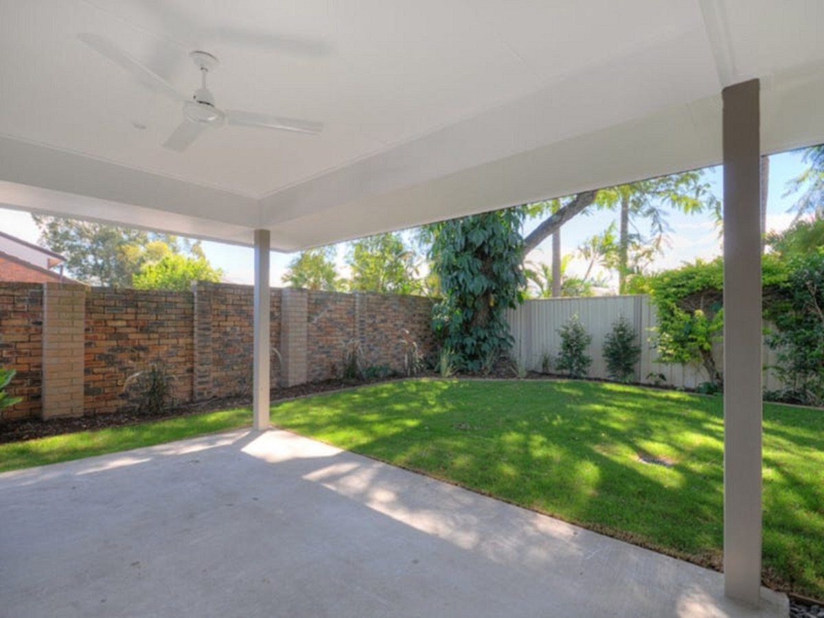 1/22 Wanneroo Court MERMAID WATERS 7