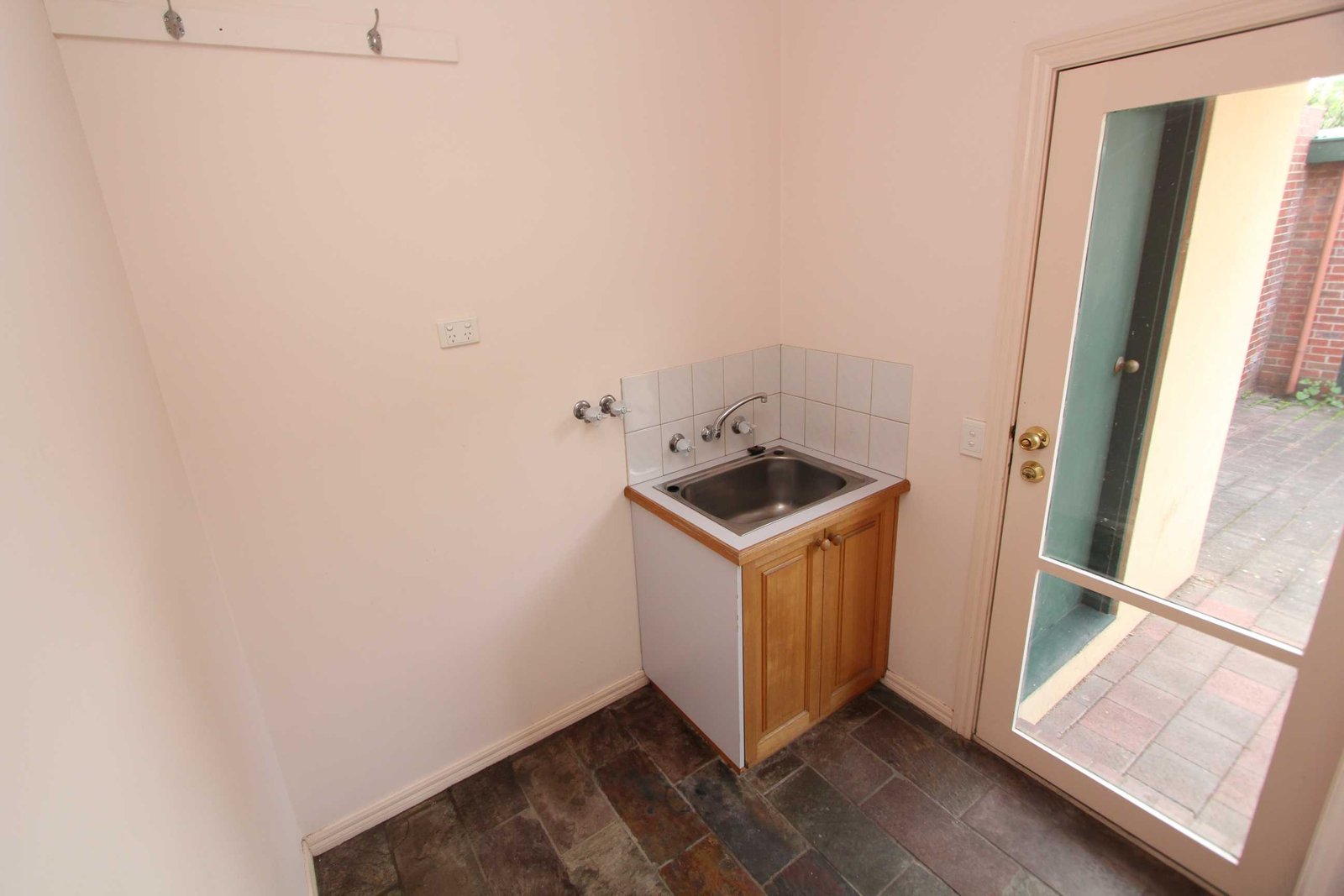 1/22 Webster Street BALLARAT 11