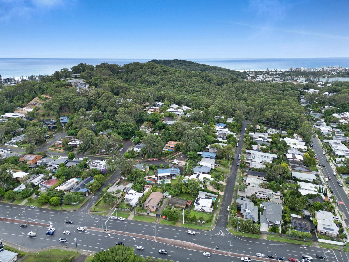 122 West Burleigh Road Burleigh Heads 14