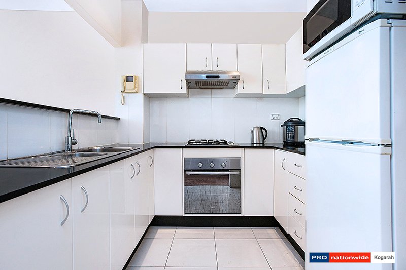 12/2 Willison Road CARLTON 3
