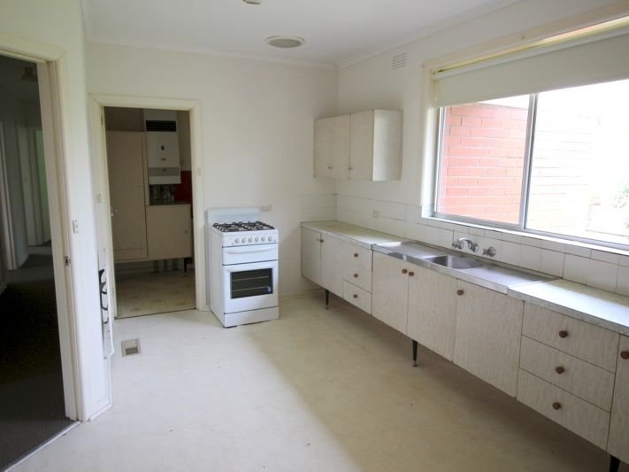 Gallery: 122 Wimbledon Avenue