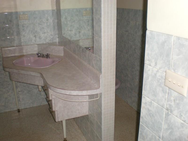 Gallery: 122 Wimbledon Avenue