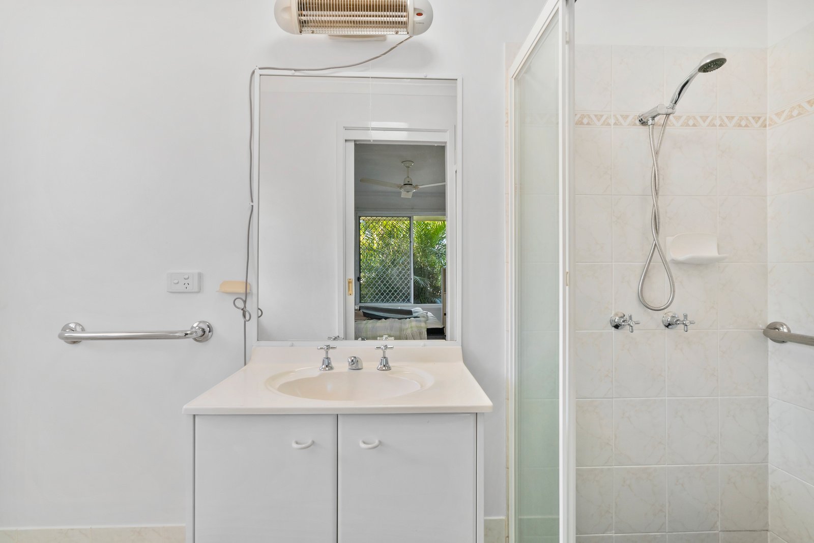 1/22 Woodlands Drive BANORA POINT 5