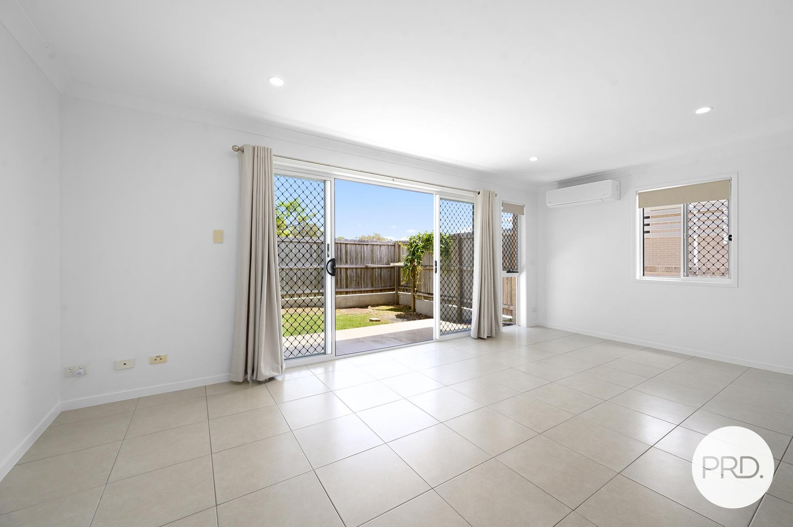 1/22 Yulia Street COOMBABAH 4