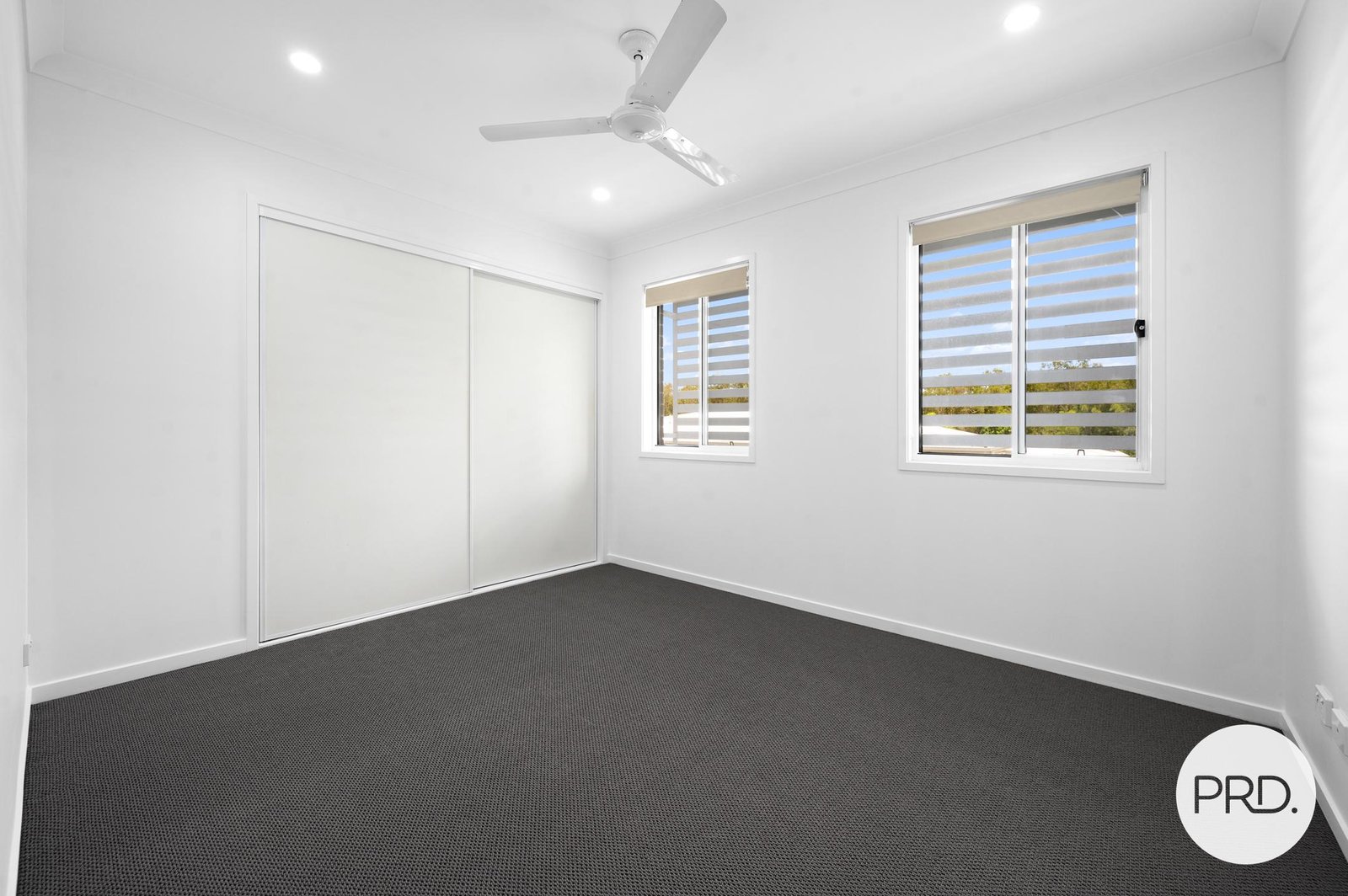 1/22 Yulia Street COOMBABAH 8