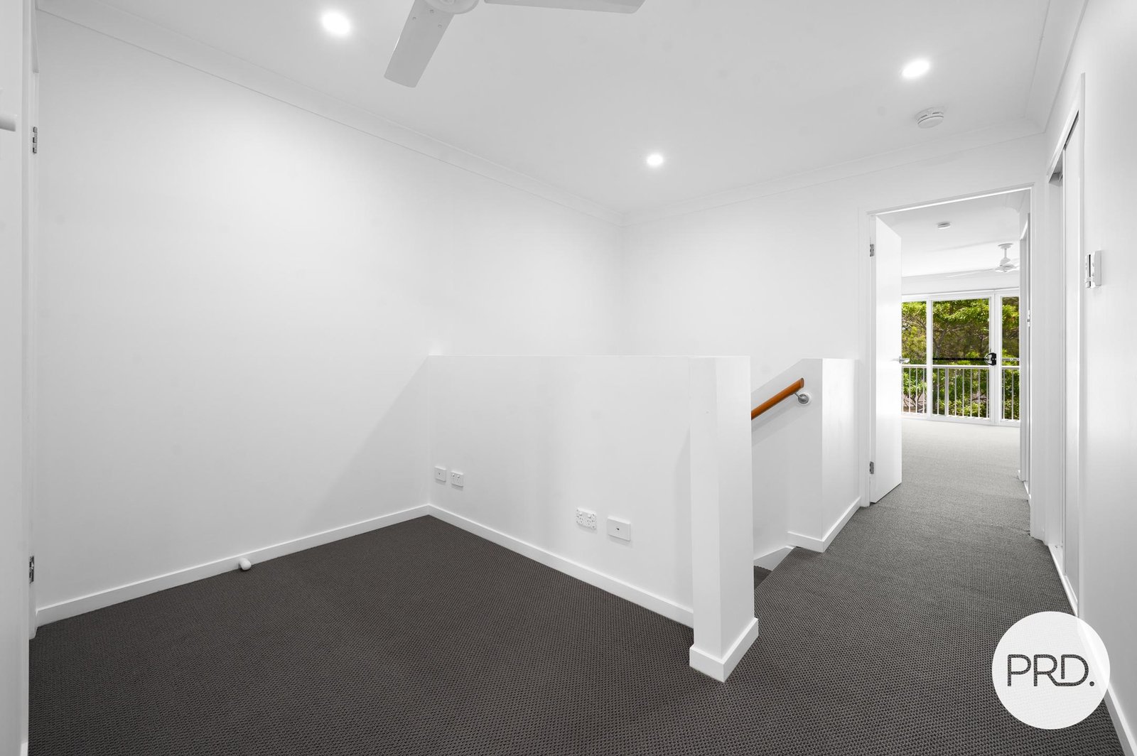 1/22 Yulia Street COOMBABAH 11