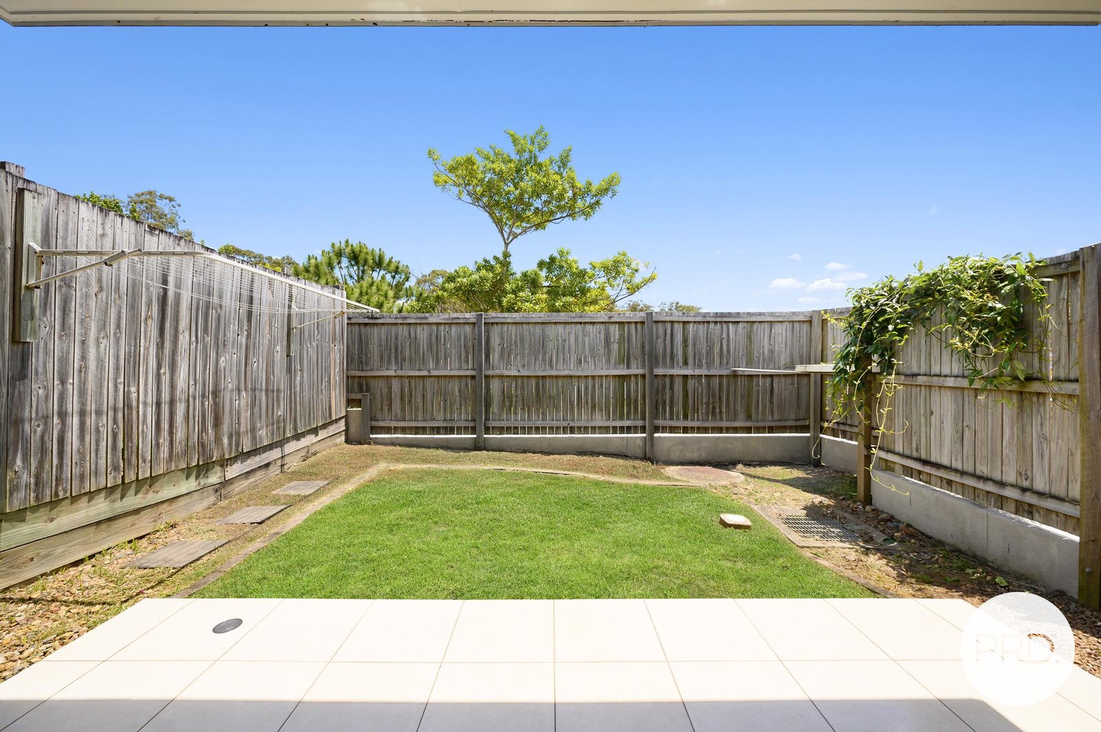 1/22 Yulia Street COOMBABAH 13