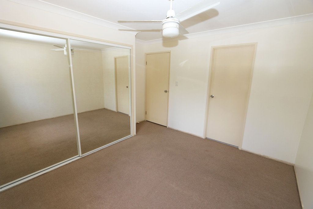 12/20 'Parrot Court' Golden Palms Court ASHMORE 6