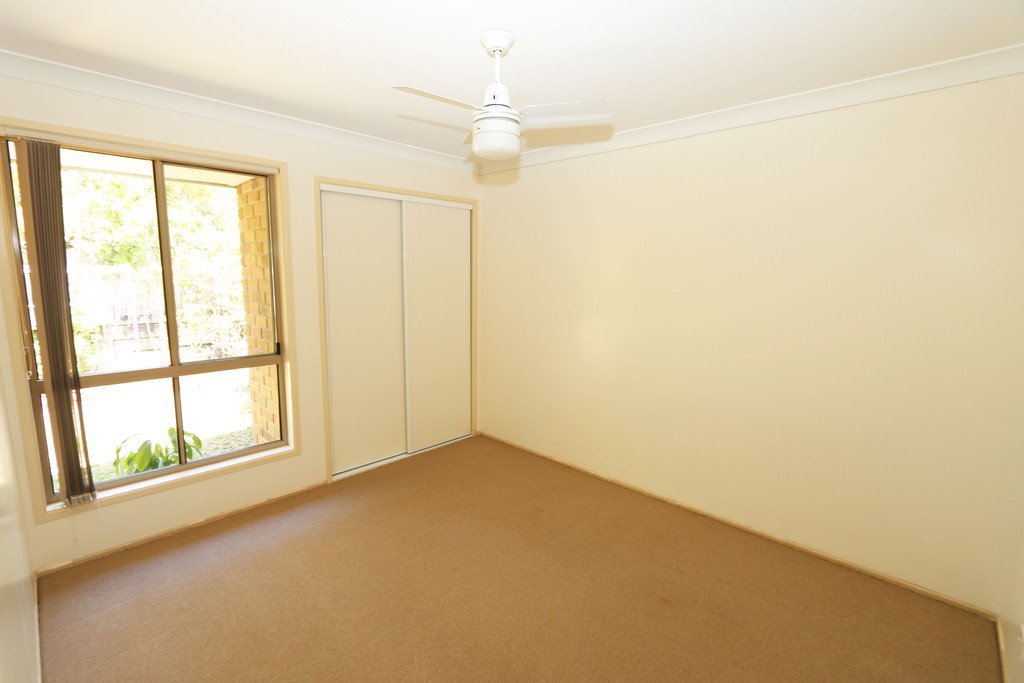 12/20 'Parrot Court' Golden Palms Court ASHMORE 7