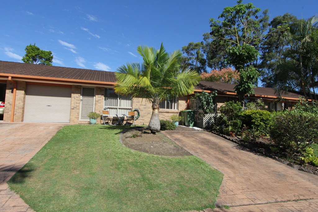 12/20 'Parrot Court' Golden Palms Court ASHMORE 1