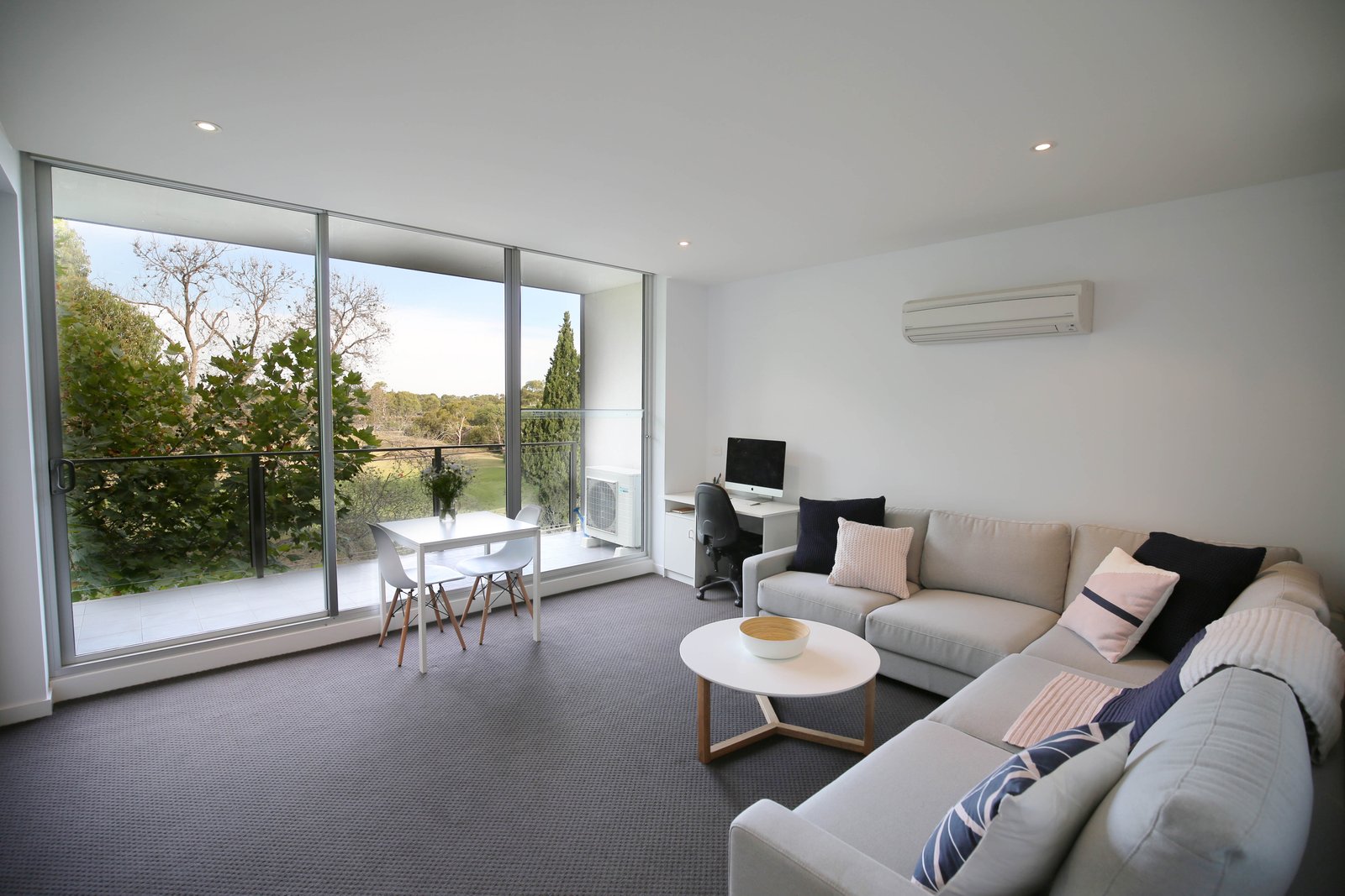 Gallery: 12/201 Ormond Road