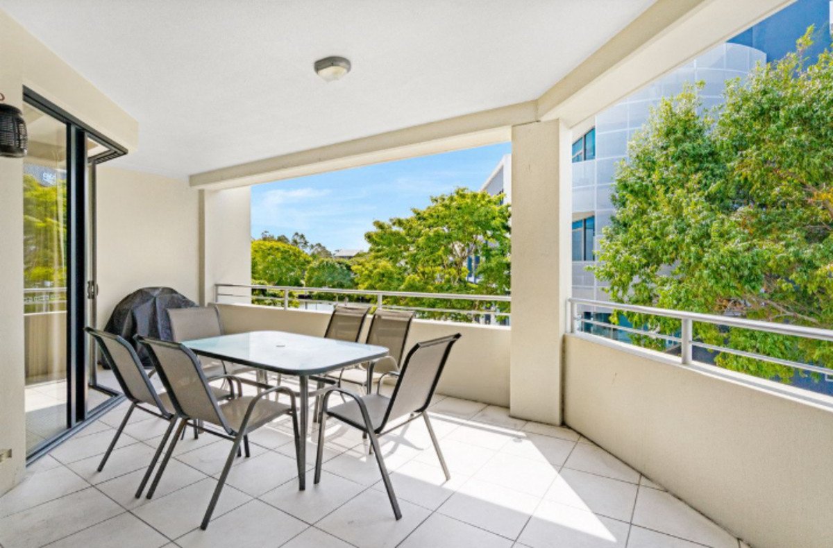 12/201 Varsity Parade Varsity Lakes 5