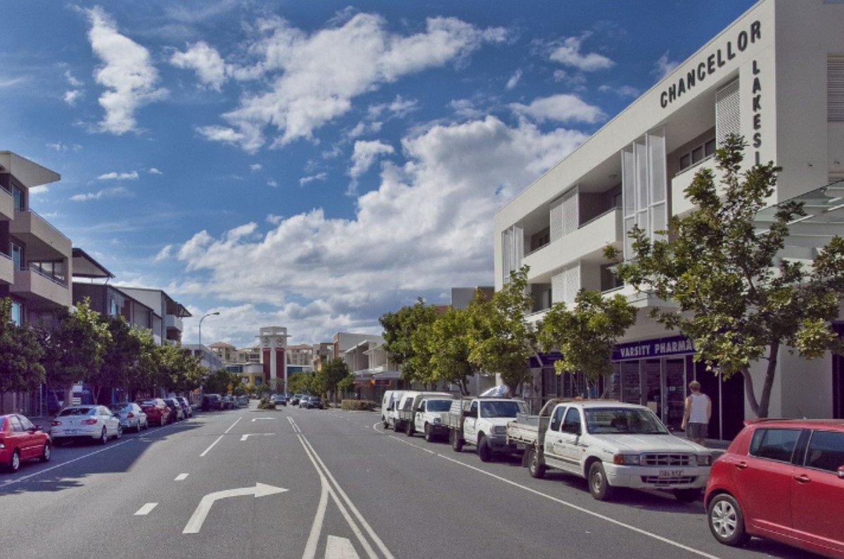 12/201 Varsity Parade Varsity Lakes 10