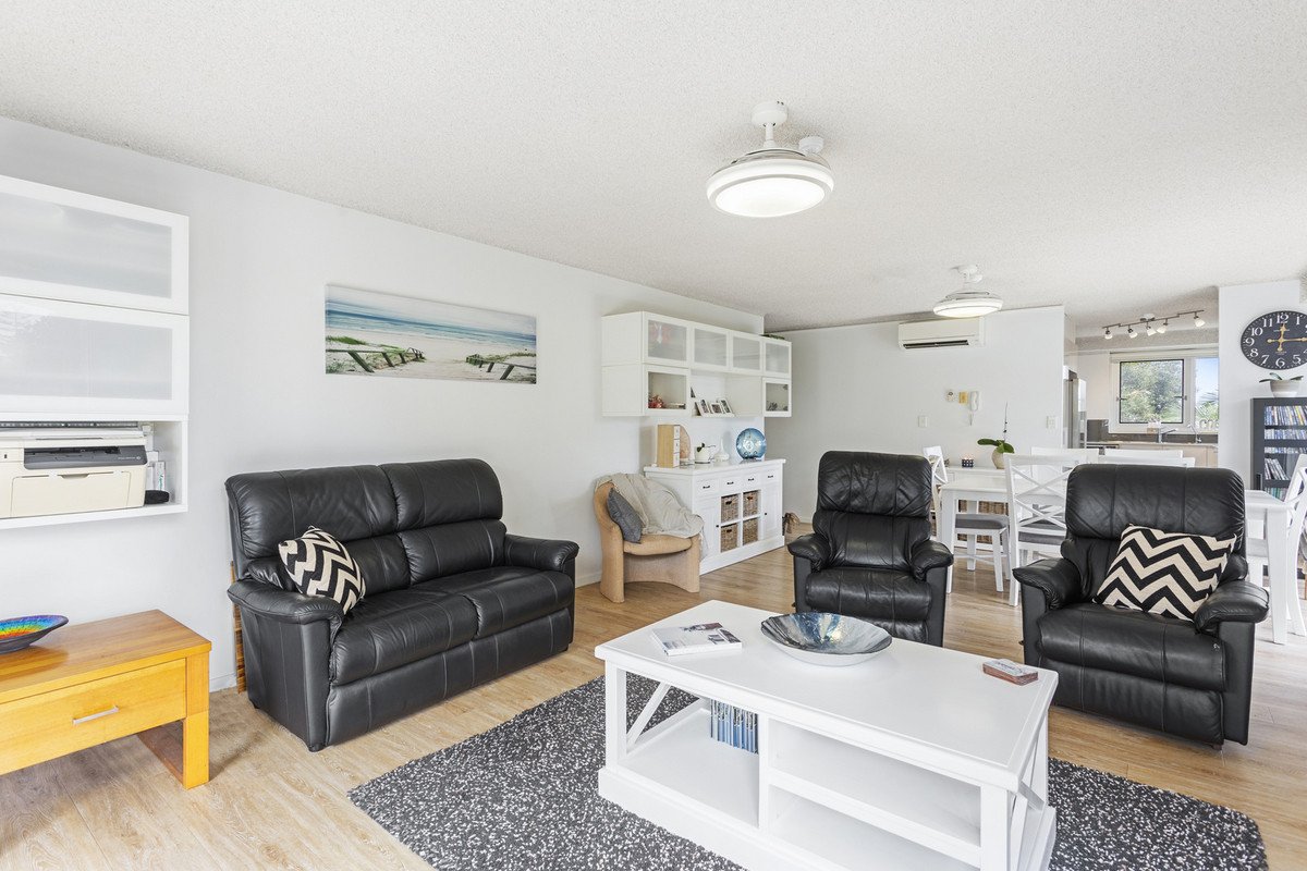 12/202 The Esplanade Burleigh Heads 5