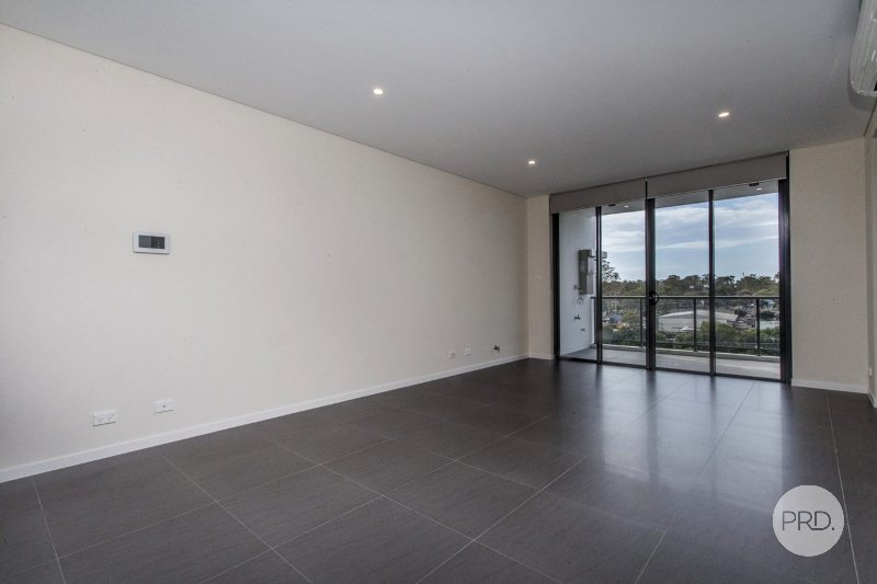 12/206-212 Great Western Highway KINGSWOOD 5