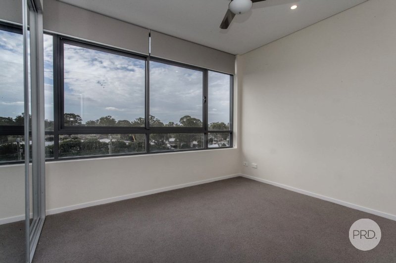 12/206-212 Great Western Highway KINGSWOOD 8