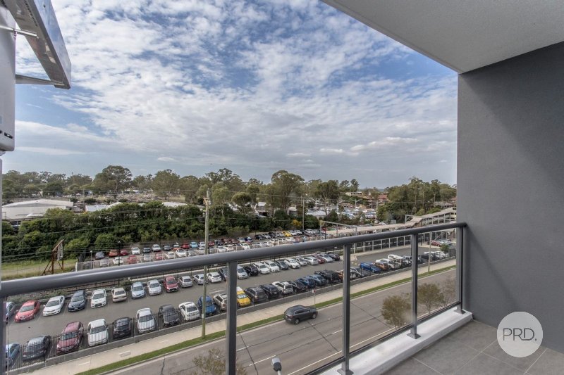 12/206-212 Great Western Highway KINGSWOOD 11