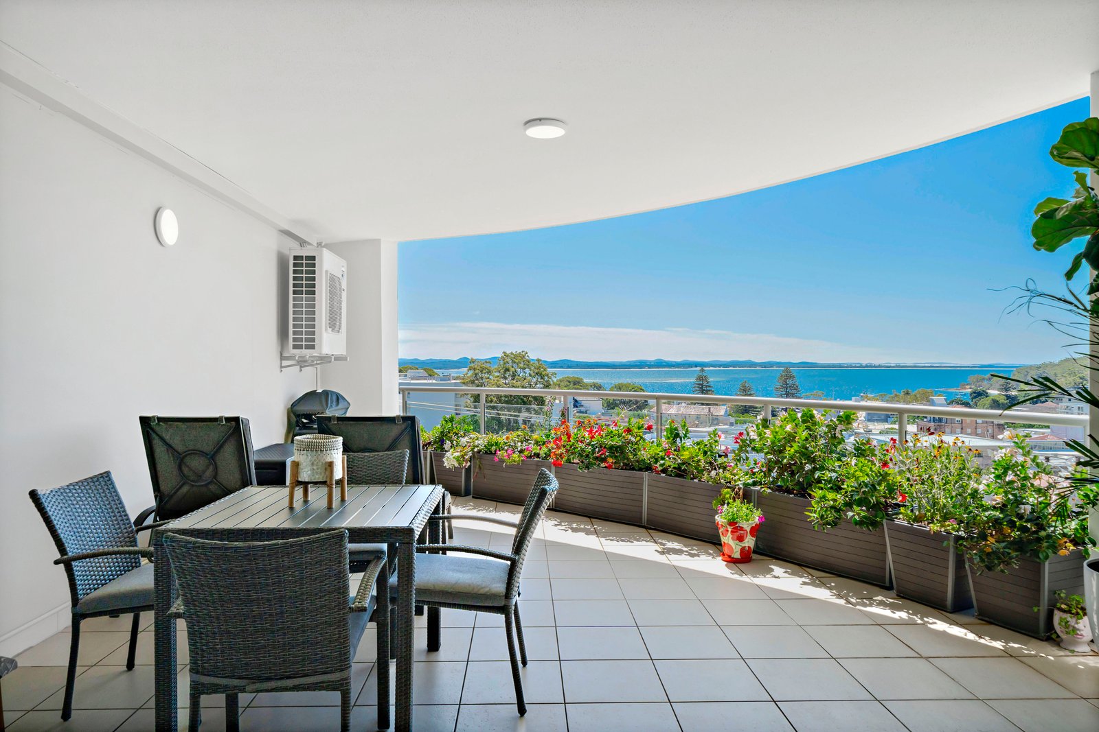 12/21-23 Tomaree Street NELSON BAY 1
