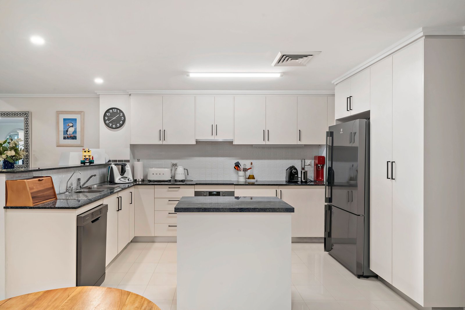 12/21-23 Tomaree Street NELSON BAY 9