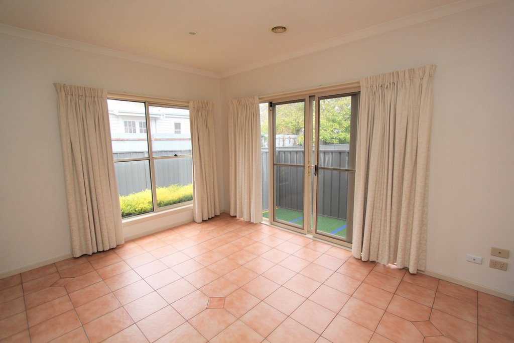 1/221 Dawson Street South BALLARAT CENTRAL 6