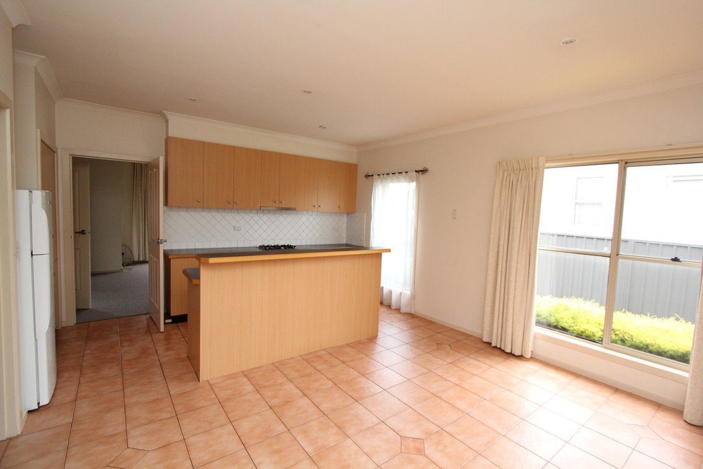 1/221 Dawson Street South BALLARAT CENTRAL 8