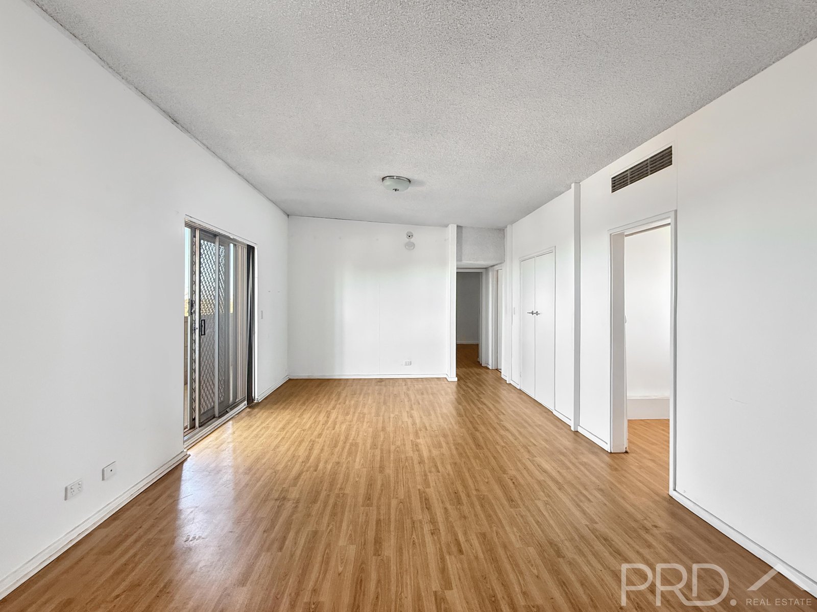 12/21 Hill Road DAMPIER 2