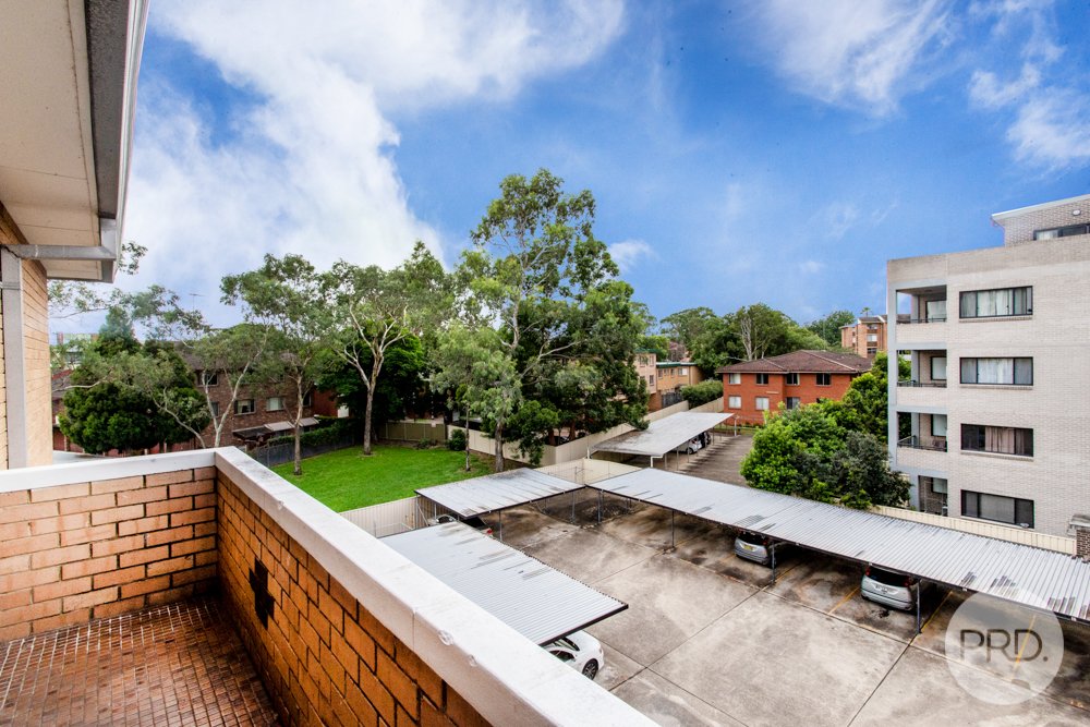 12/211 Derby Street PENRITH 8