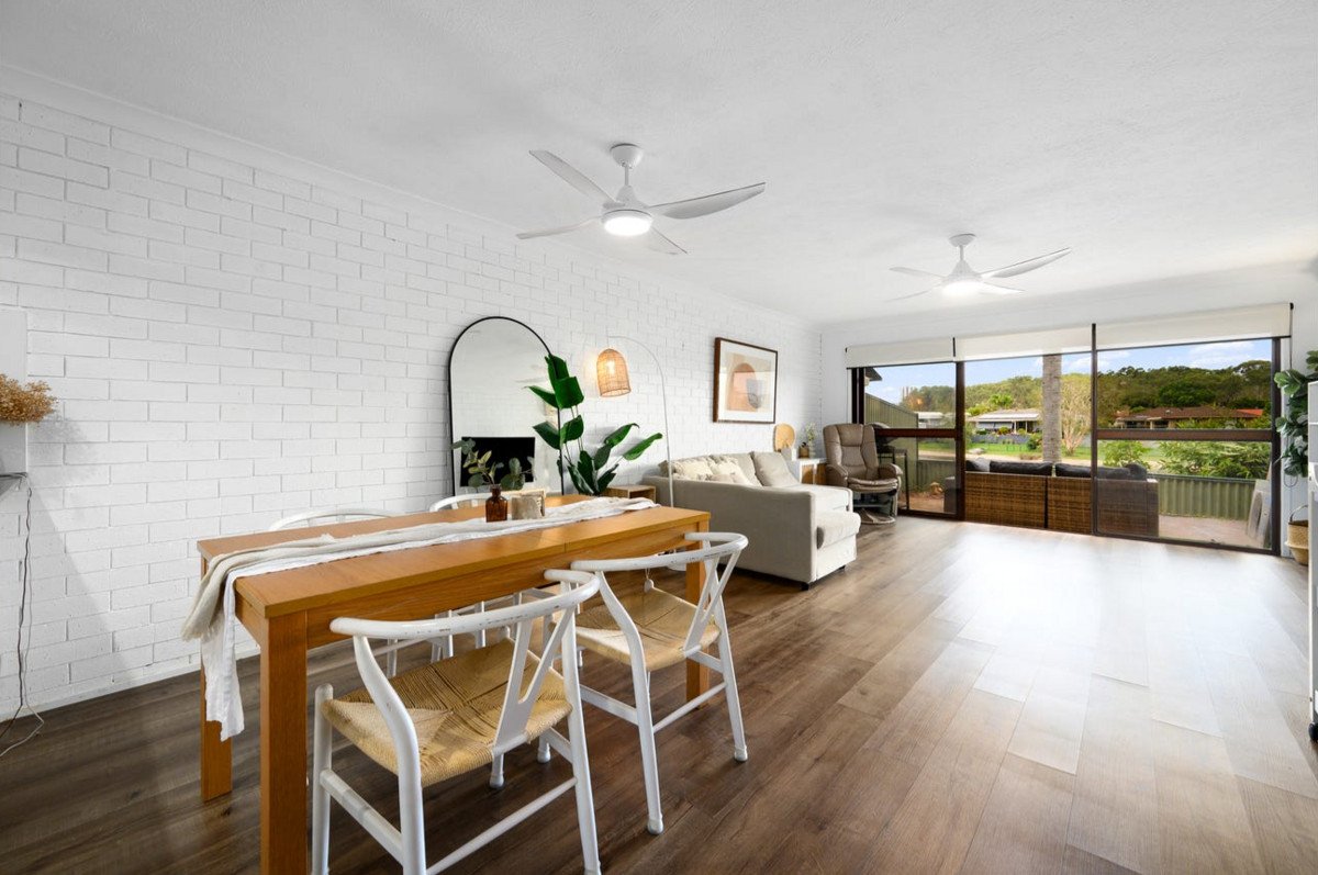 12/22-24 Dunlin Drive BURLEIGH WATERS 6