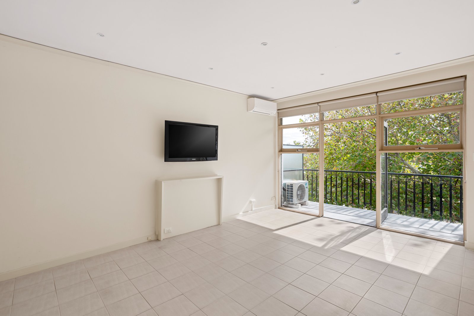 Real Estate and Property in 12/22 Allison Road, Elsternwick, VIC