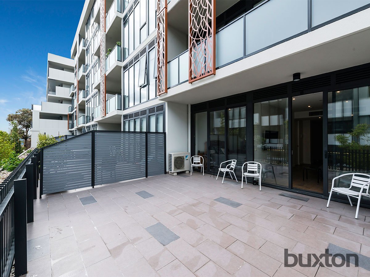 Gallery: 122/220 Bay Road