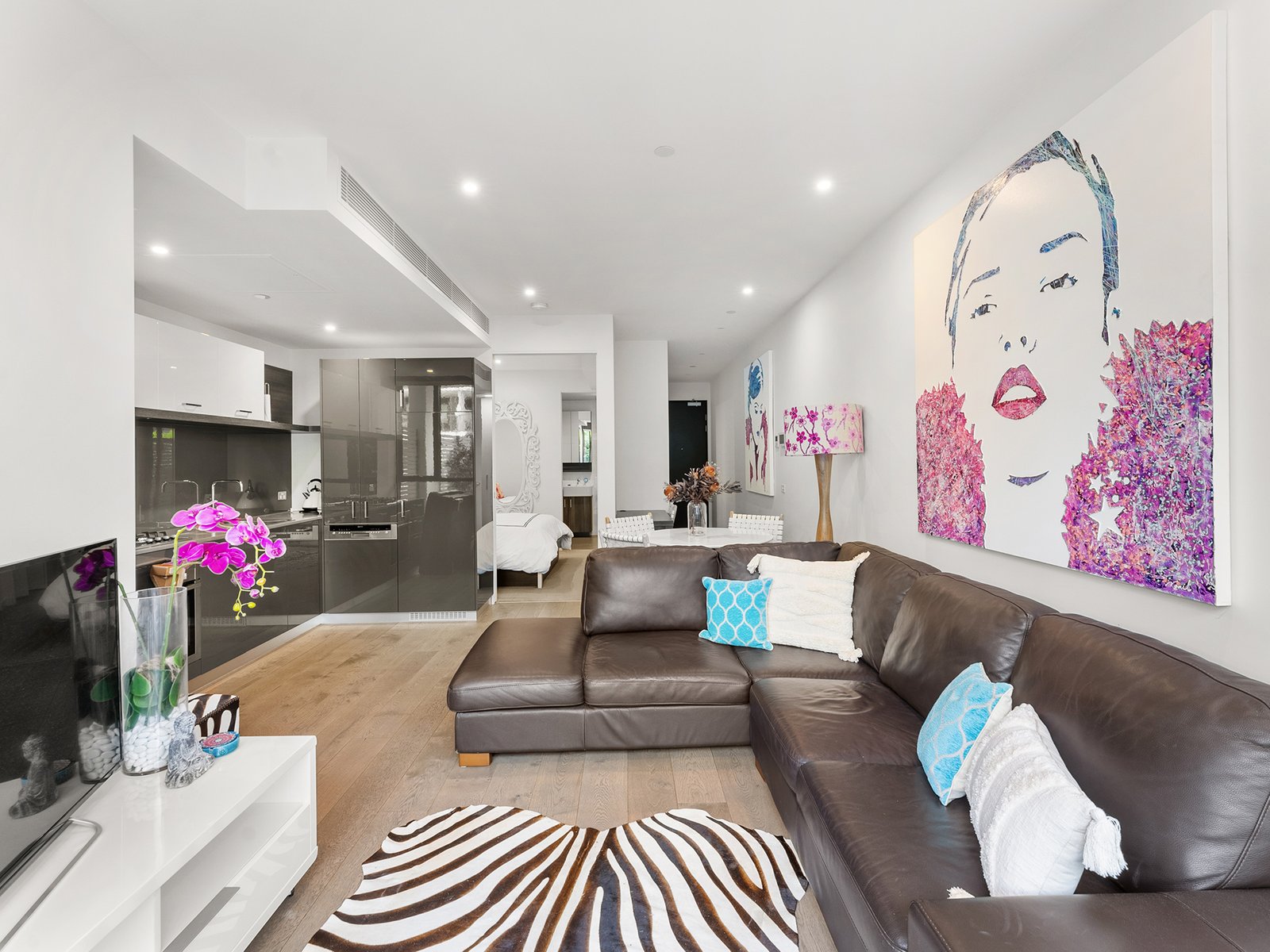 Gallery: 122/222 Bay Road