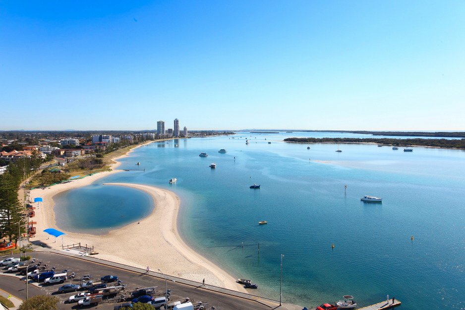 122/326 Marine Parade LABRADOR 1