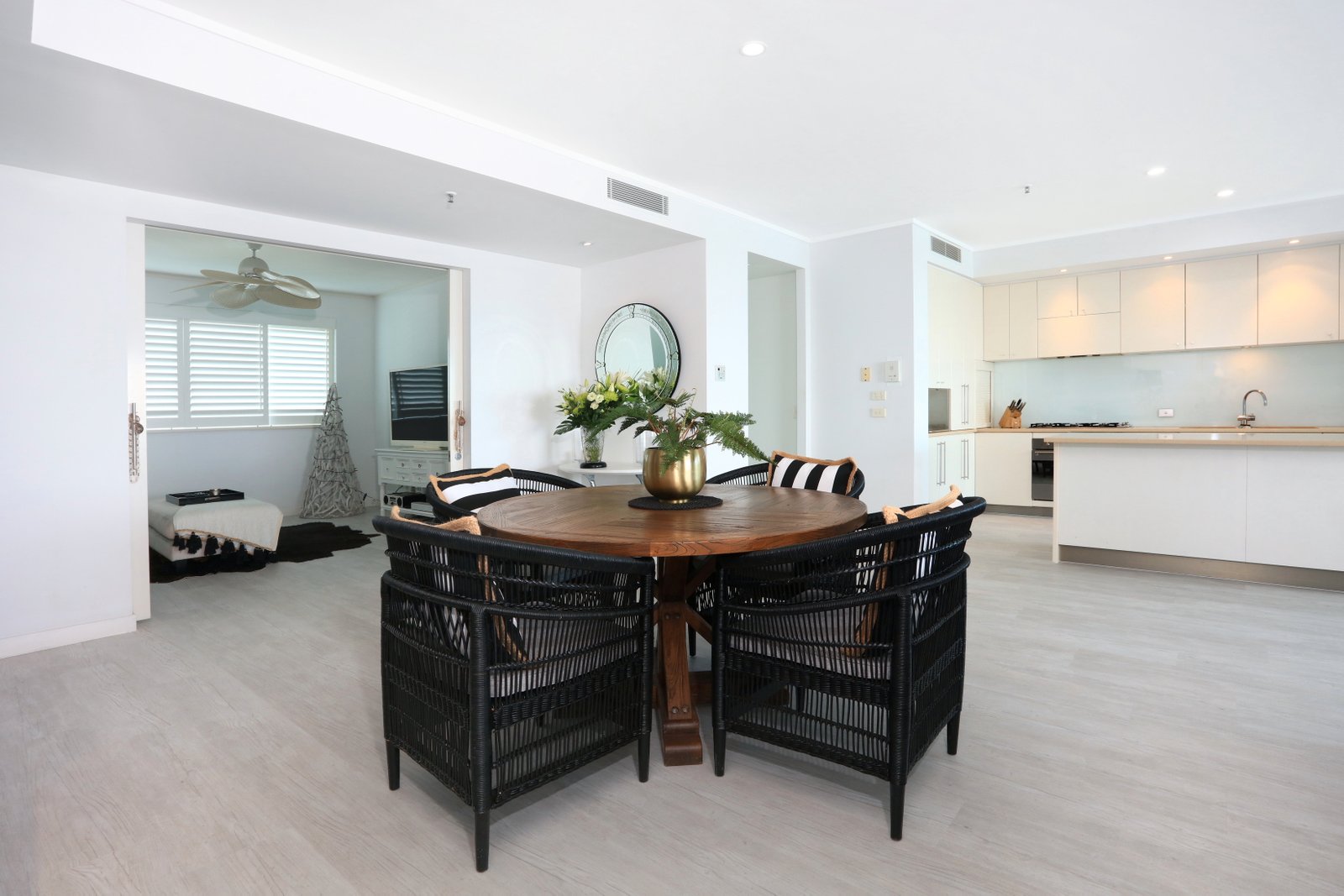 122/326 Marine Parade LABRADOR 8