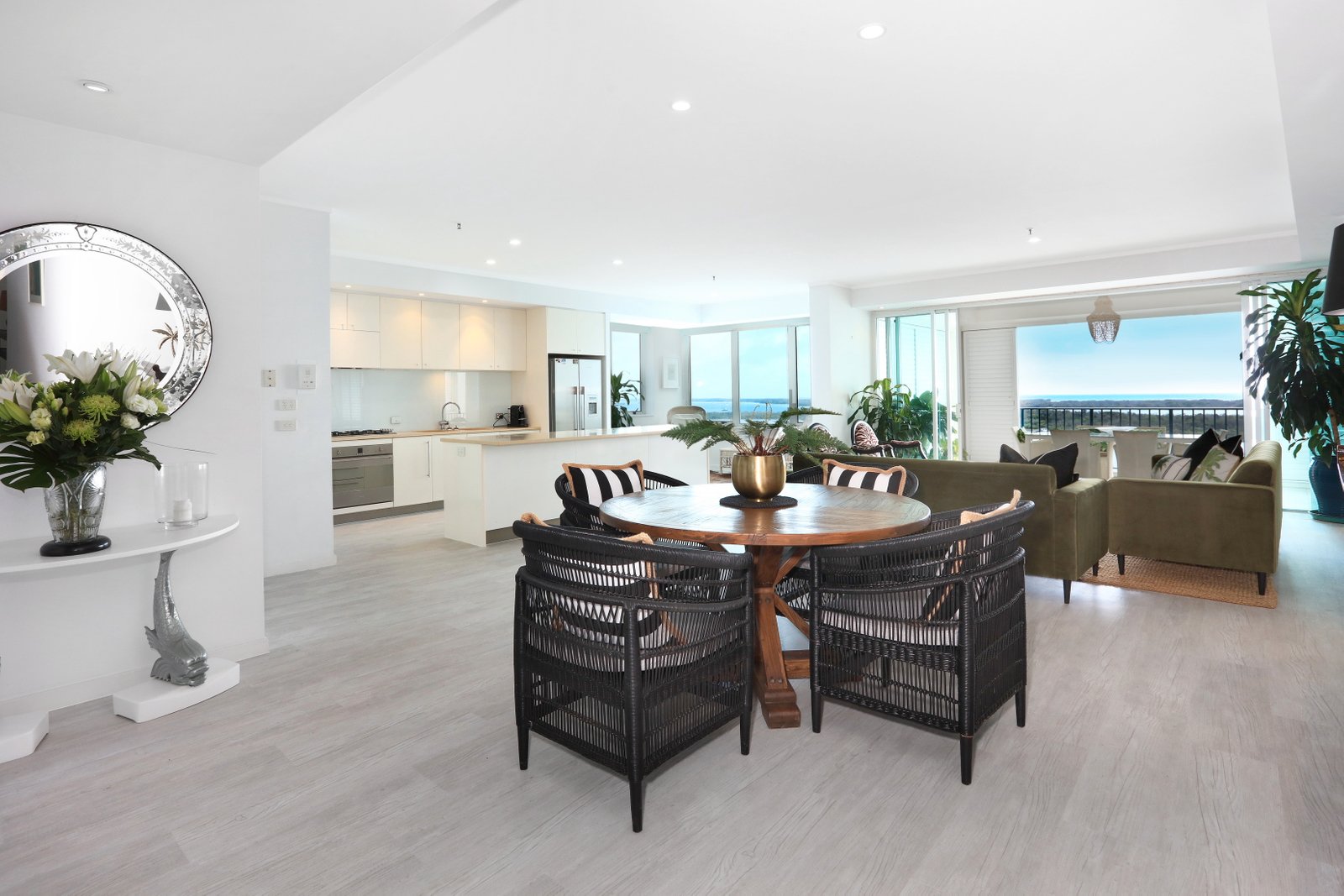 122/326 Marine Parade LABRADOR 9