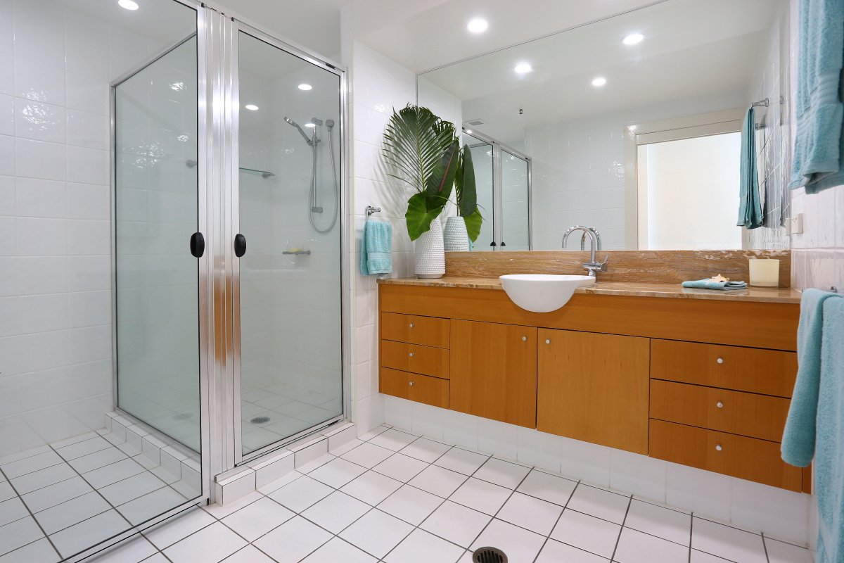 122/326 Marine Parade LABRADOR 16