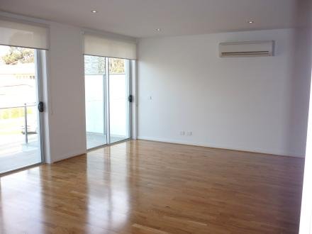 Gallery: 12/237 Hampton Street