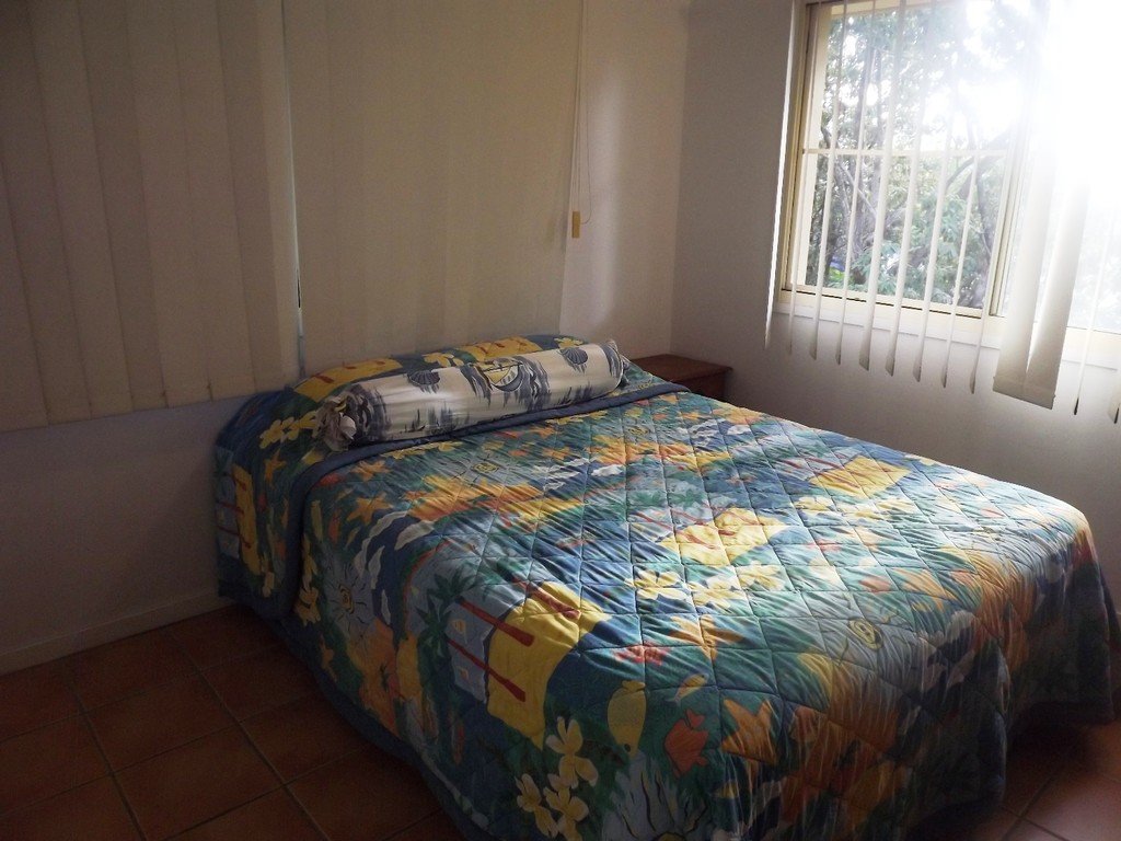 12/24 Beach Road CANNONVALE 7