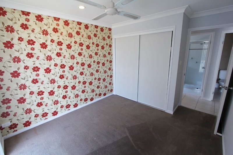 1/224 Billinghurst Cresccent  UPPER COOMERA 7