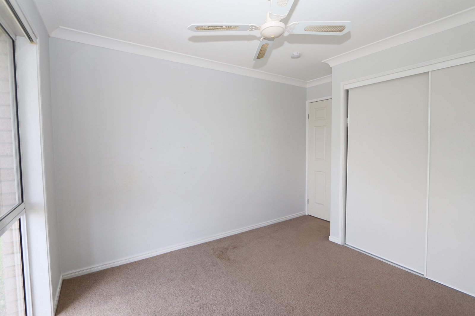 1/224 Billinghurst Crescent UPPER COOMERA 13