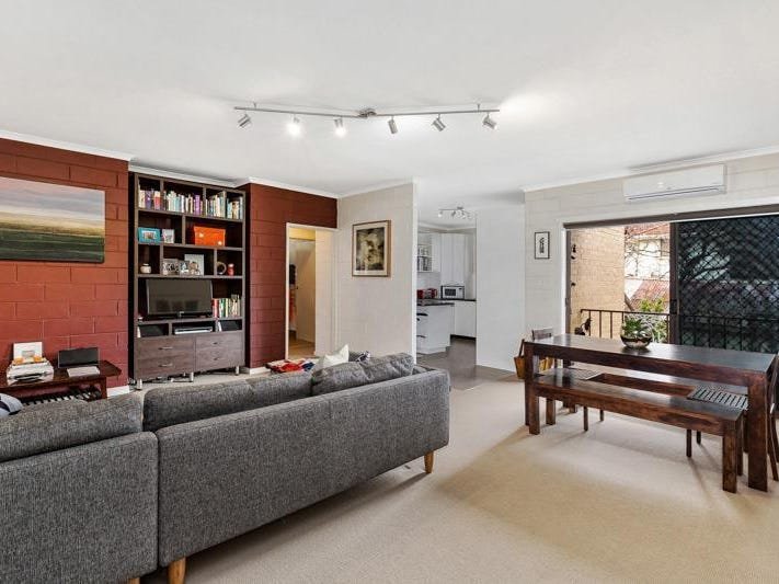 Gallery: 12/245-249 Nicholson Street